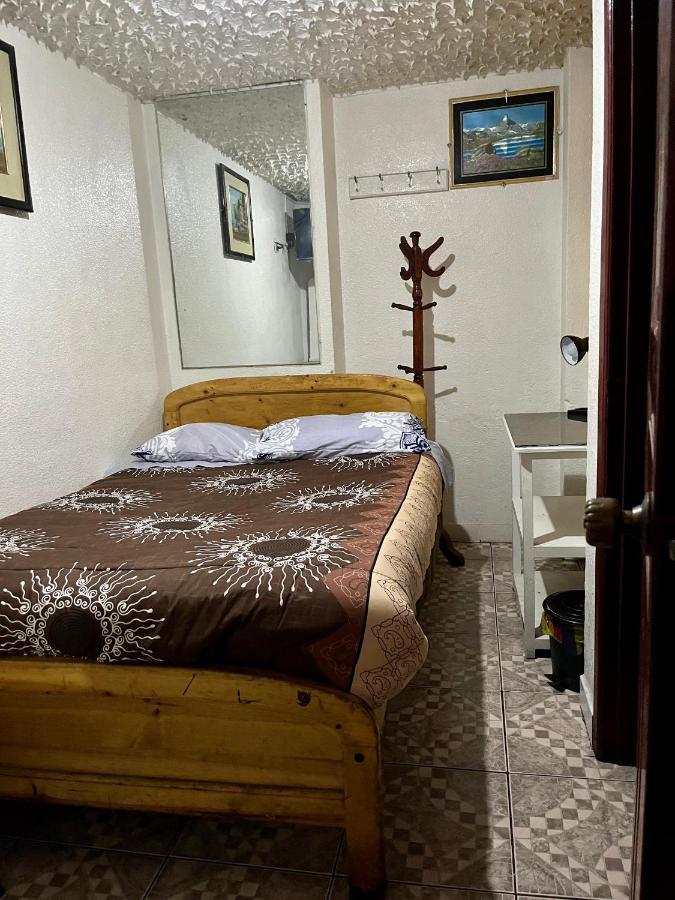 Hostal Carlos Luis Quito Eksteriør bilde