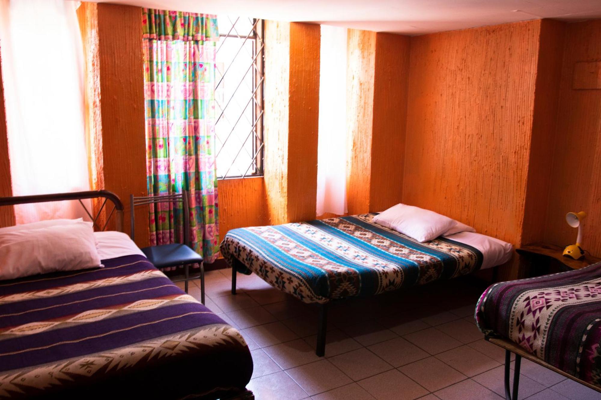 Hostal Carlos Luis Quito Eksteriør bilde