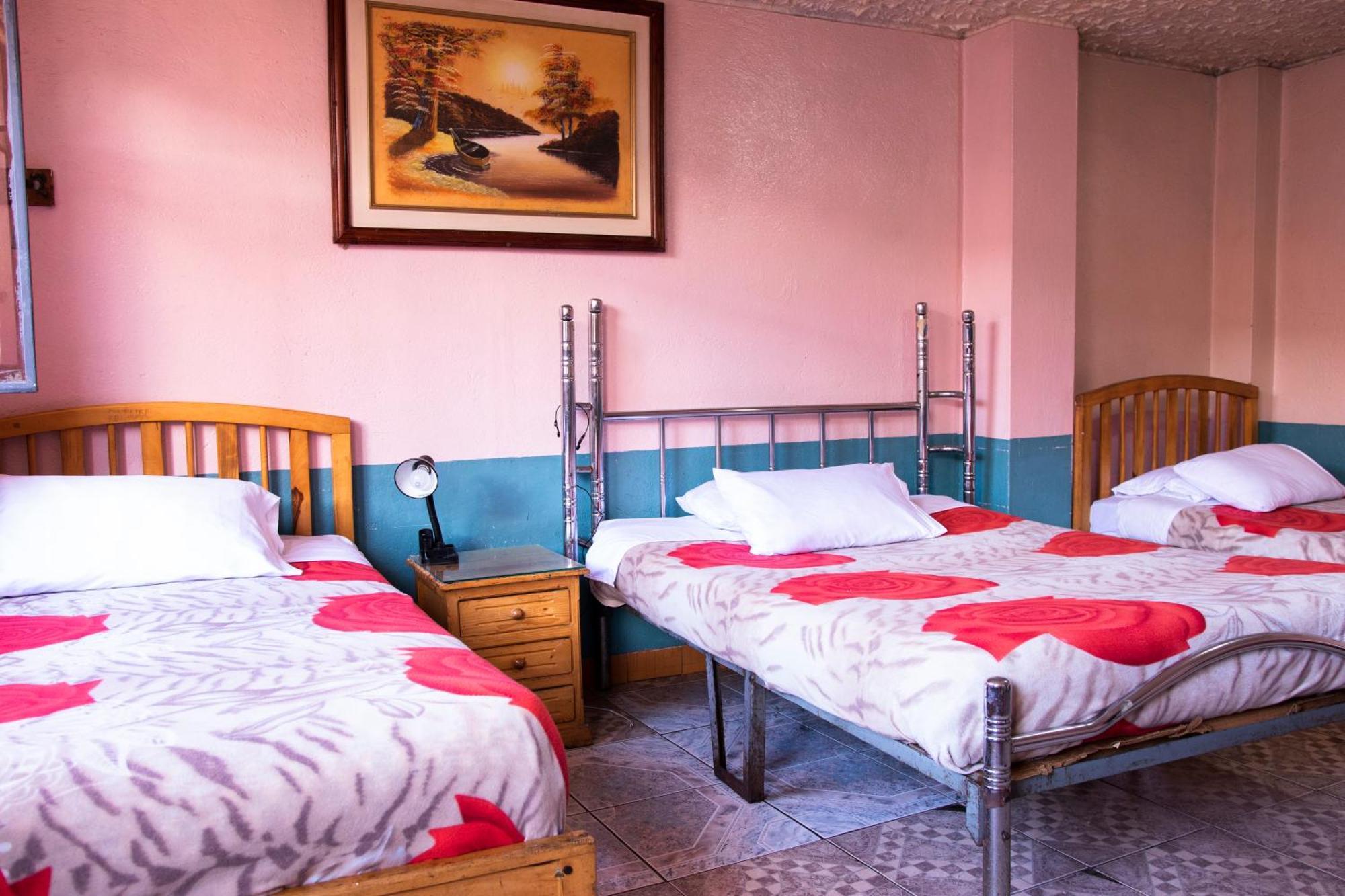 Hostal Carlos Luis Quito Eksteriør bilde